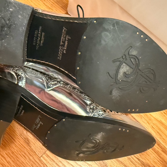 Stylish Silver Women's Brogue Loafers - Picture 6 of 10